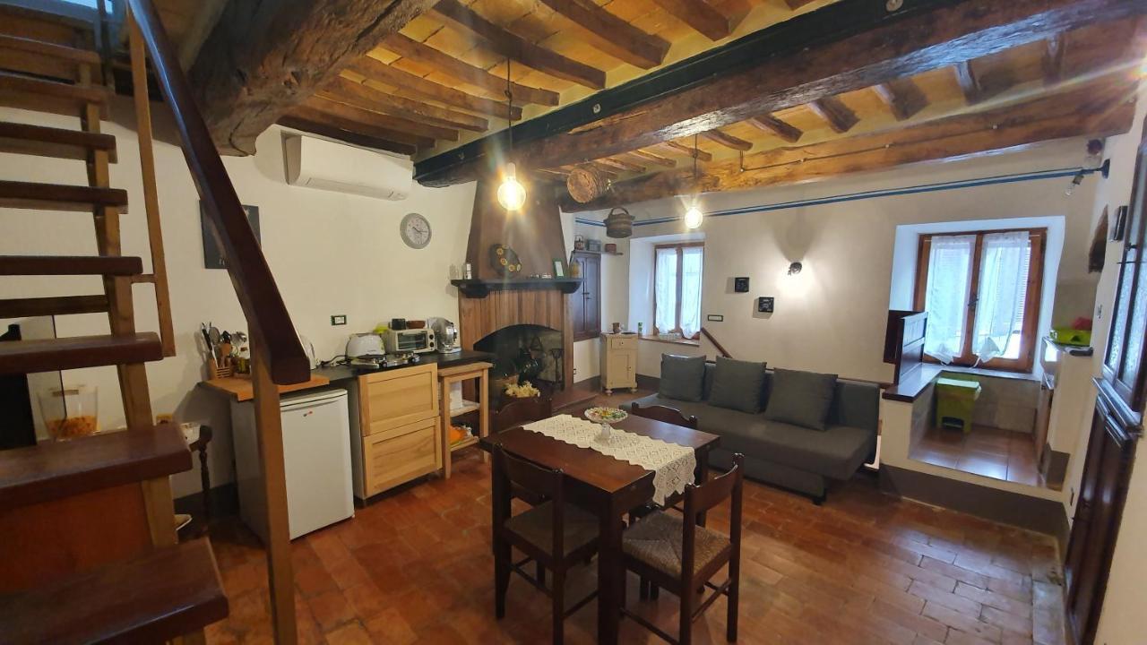 Civitella Del LagoLe Casette Di Civitella- La Casa Di Rolando E Ginaアパートメント エクステリア 写真