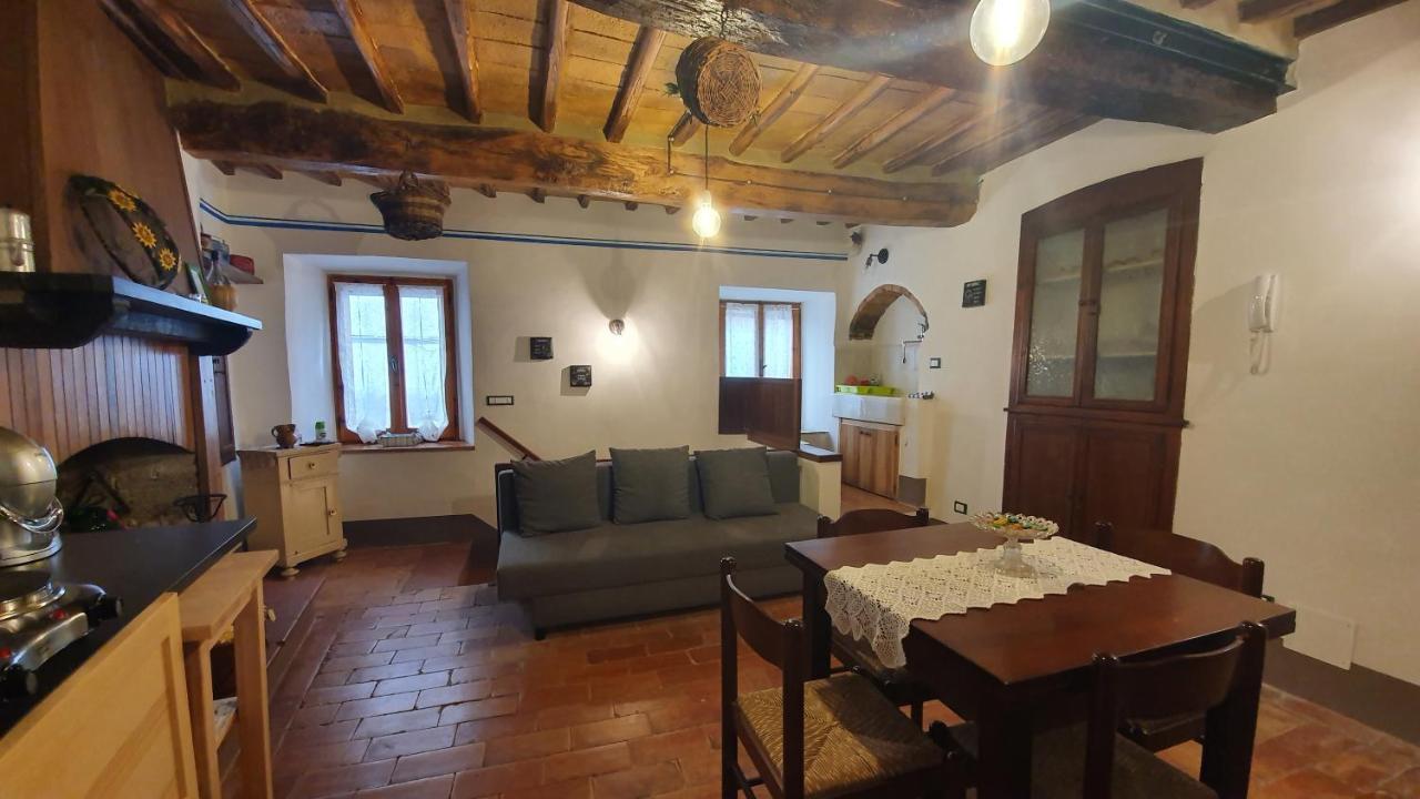Civitella Del LagoLe Casette Di Civitella- La Casa Di Rolando E Ginaアパートメント エクステリア 写真